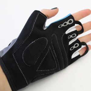 15-zubehoer-weiteres-zubehoer-handschuhe.jpg